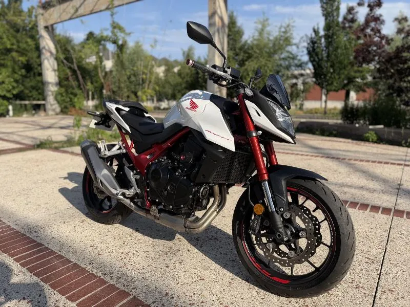 CB 750 HORNET