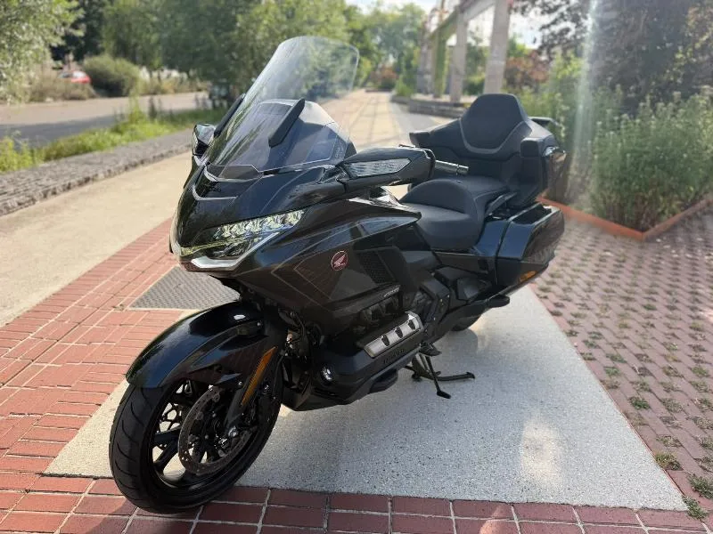 GL 1800 GOLDWING TOURING DCT