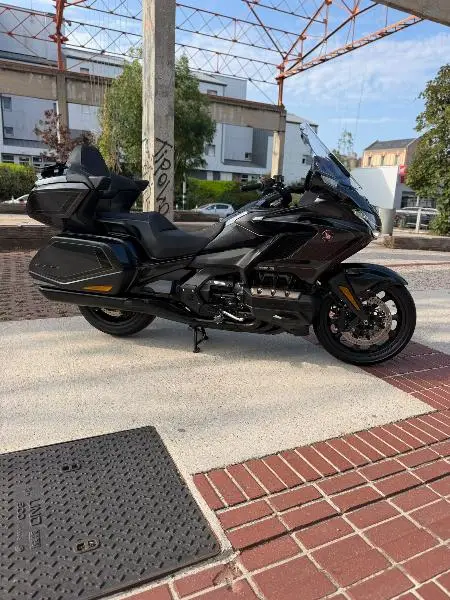 GL 1800 GOLDWING TOURING DCT