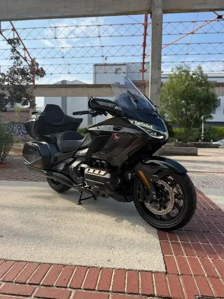 GL 1800 GOLDWING TOURING DCT