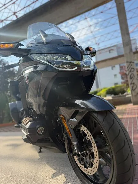 GL 1800 GOLDWING TOURING DCT