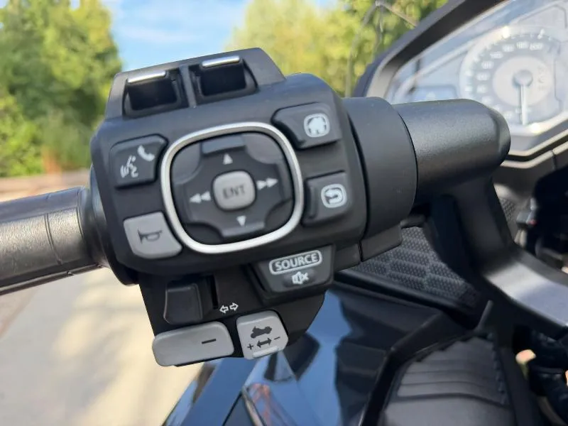 GL 1800 GOLDWING TOURING DCT