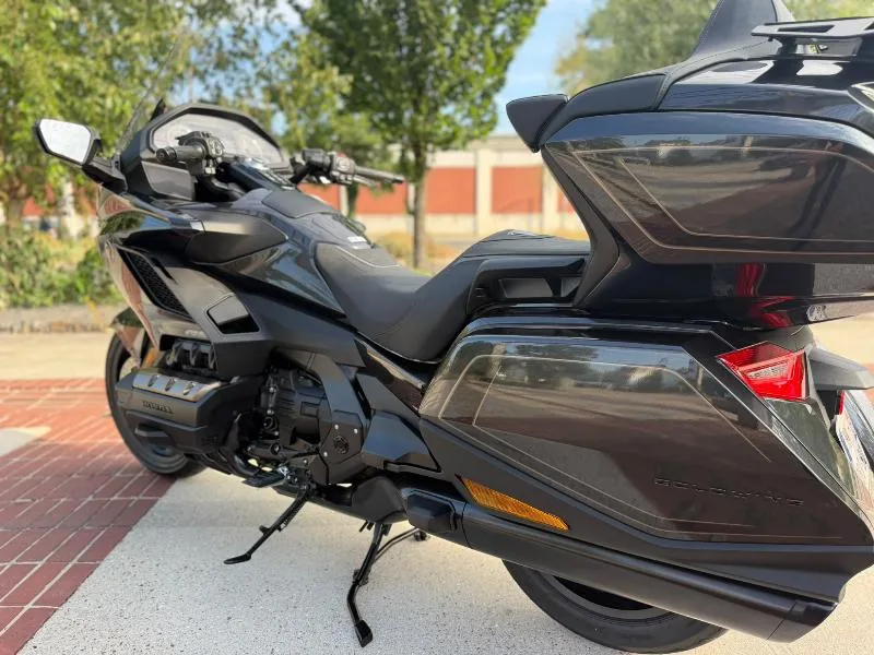 GL 1800 GOLDWING TOURING DCT