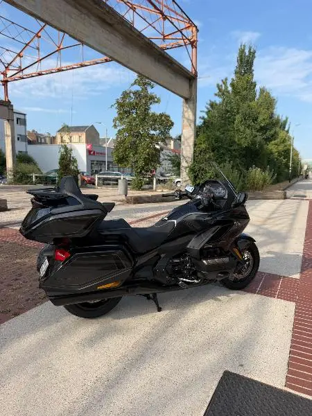 GL 1800 GOLDWING TOURING DCT