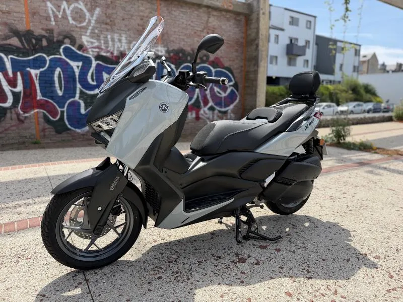 XMAX 300 TECH MAX 