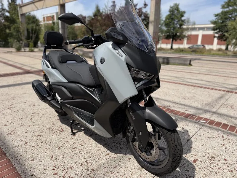 XMAX 300 TECH MAX 