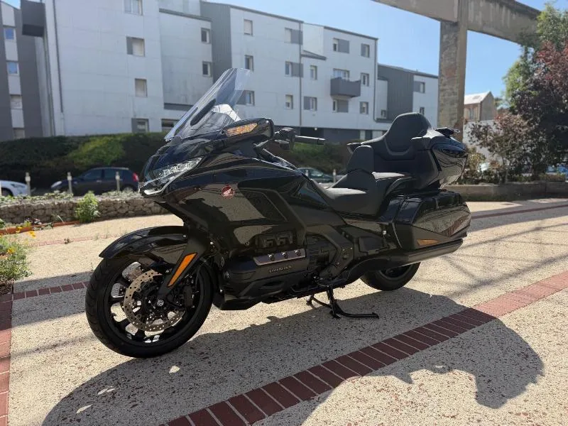 GL 1800 GOLDWING TOURING DCT