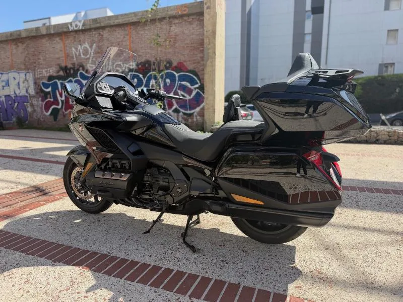 GL 1800 GOLDWING TOURING DCT