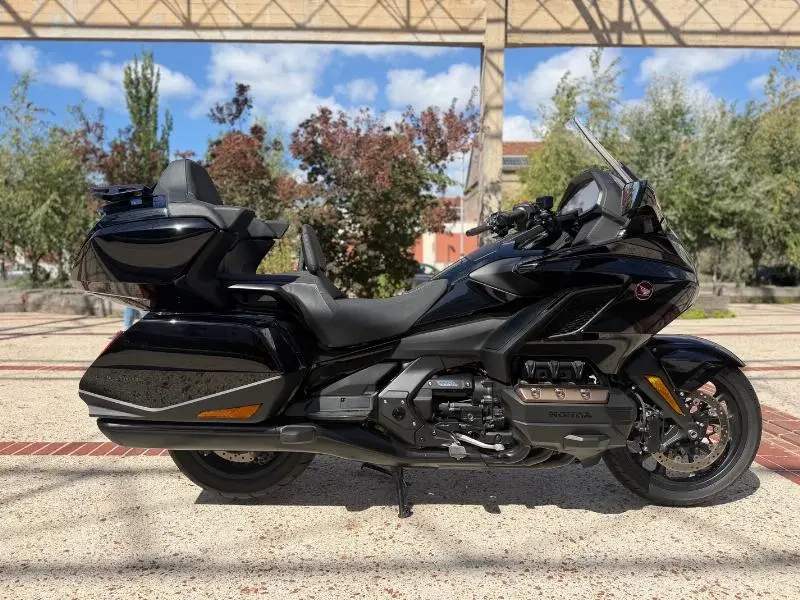 GL 1800 GOLDWING TOURING DCT