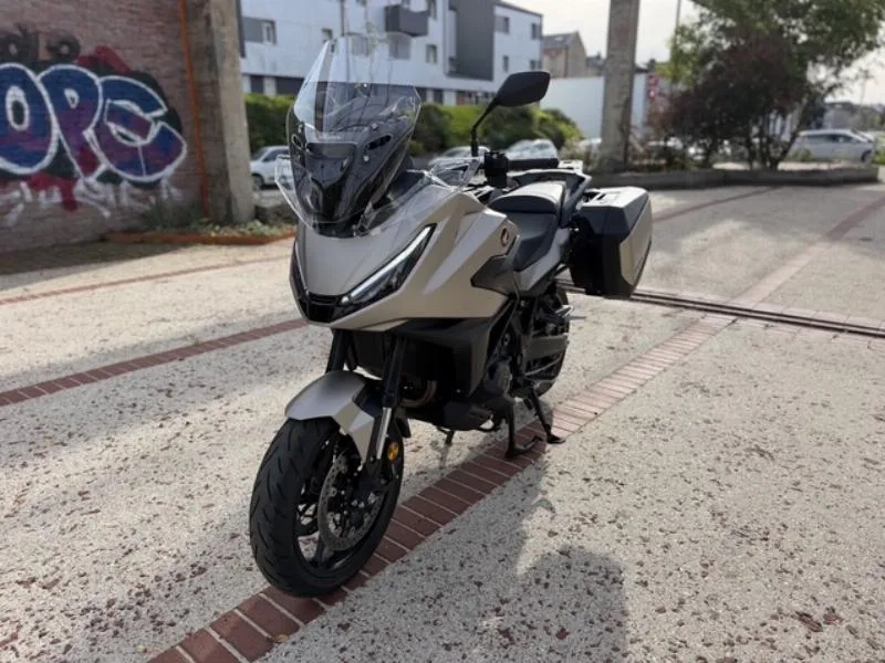 NT 1100 DCT