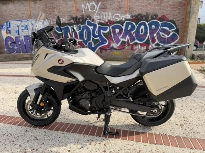 NT 1100 DCT
