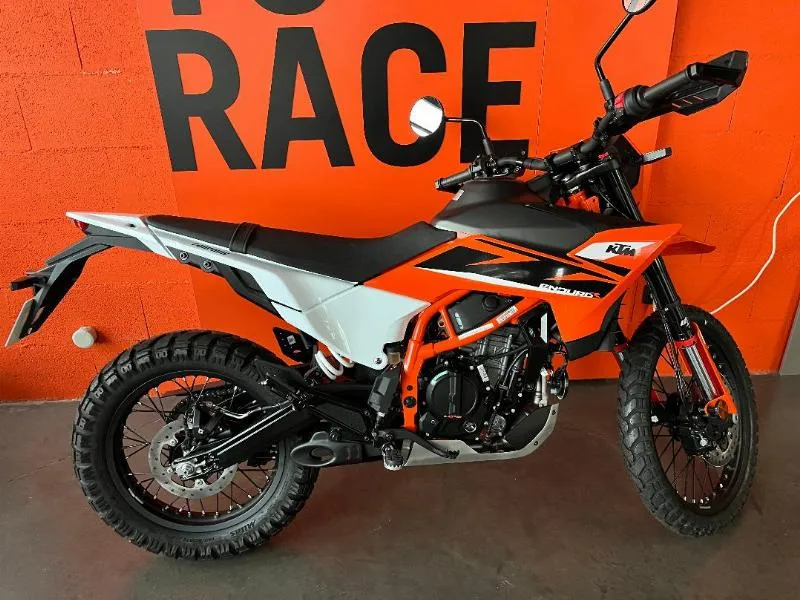 125 ENDURO R 2026