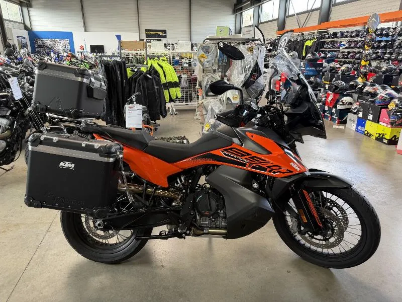 890 ADVENTURE 2023