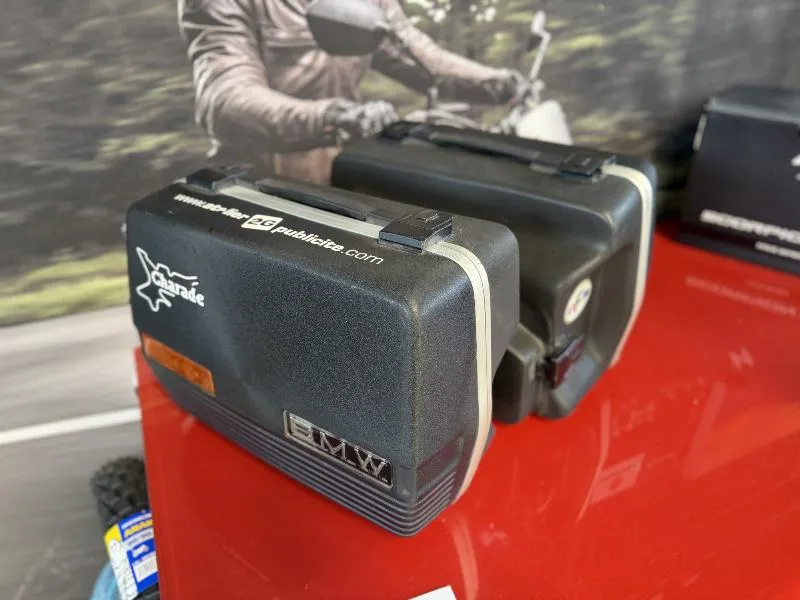 R 100 GS
