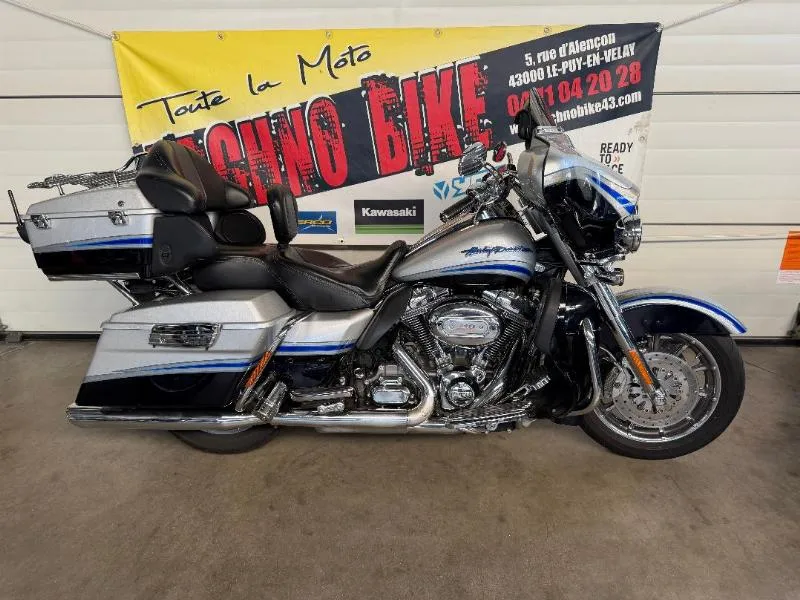 TOURING ELECTRA GLIDE 1800 ULTRA LIMITED CVO