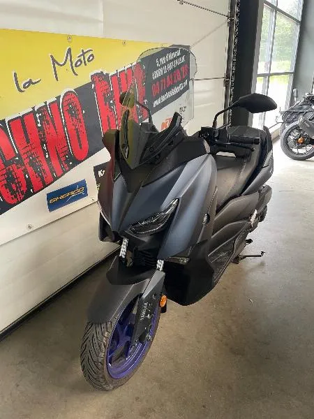 XMAX 125