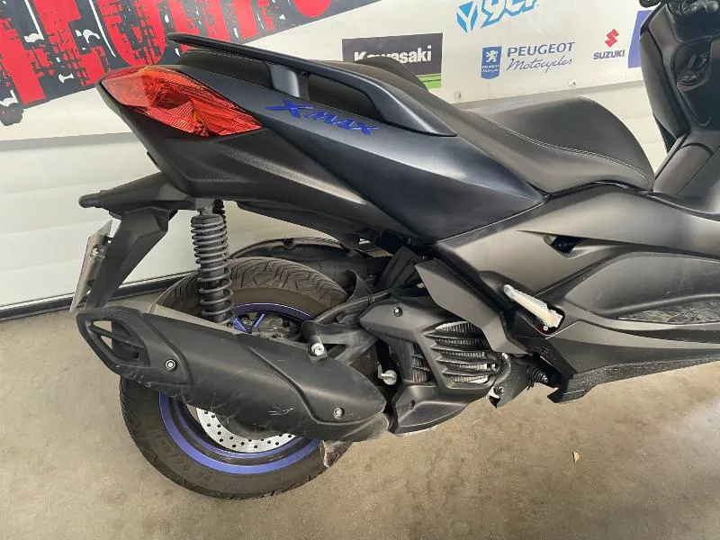 XMAX 125