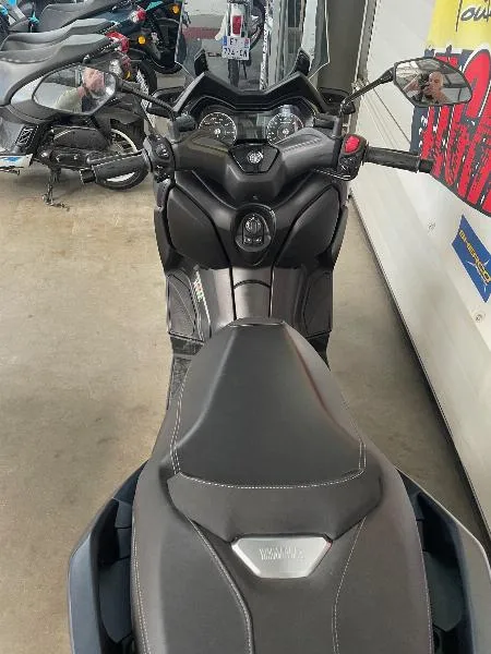 XMAX 125