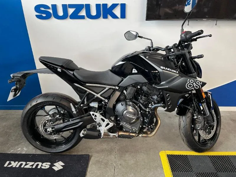 GSX8S