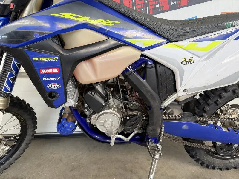 125 SE FACTORY
