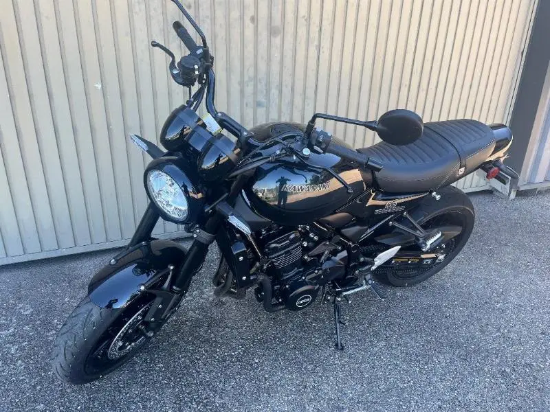 Z900RS