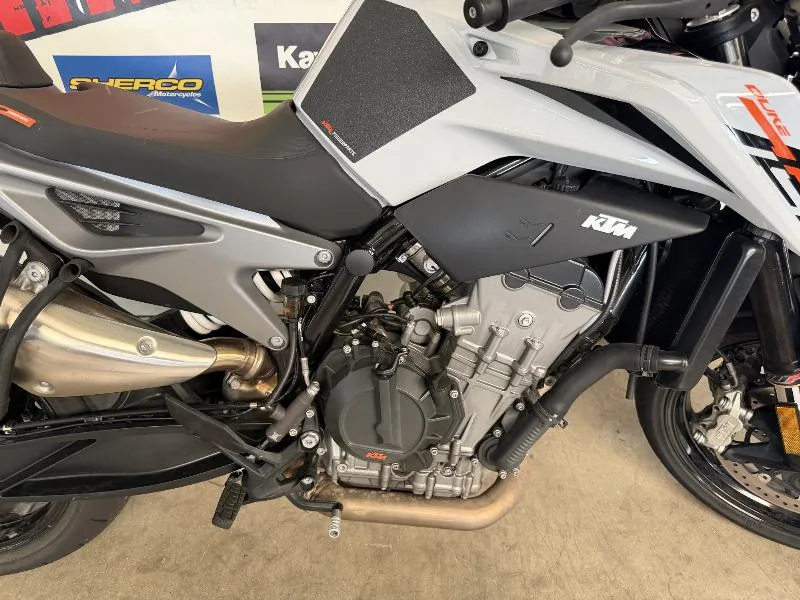 790 DUKE L
