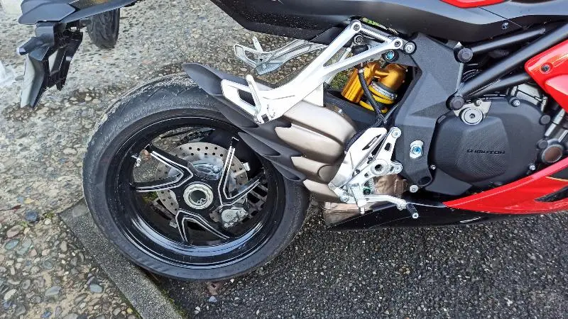 SRK 921 RR