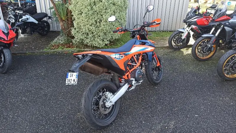 690 SMC R
