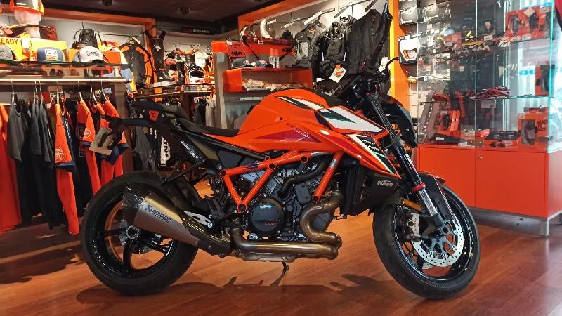1390 SUPER DUKE R