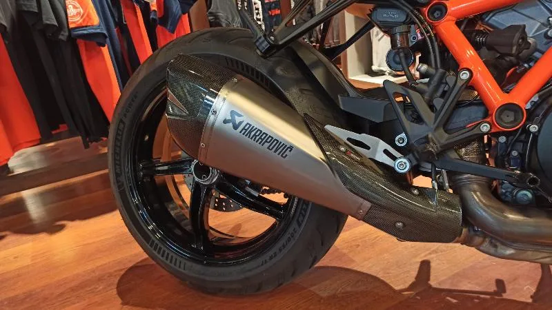 1390 SUPER DUKE R