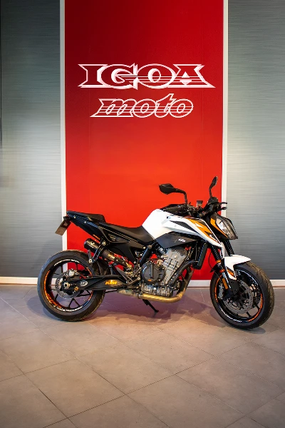 890 DUKE