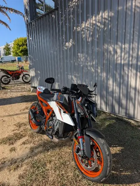 990 DUKE