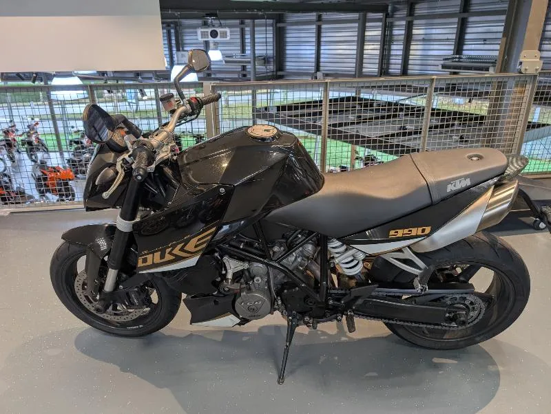 990 SUPER DUKE