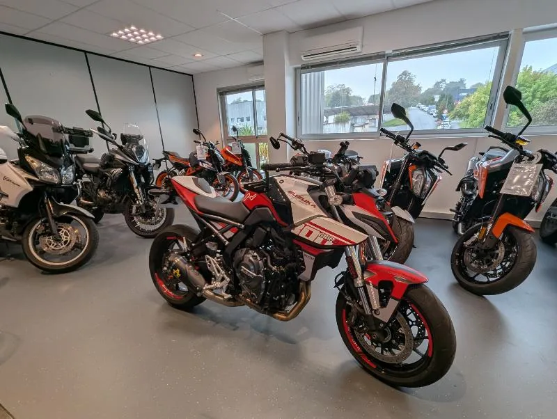 GSX8S