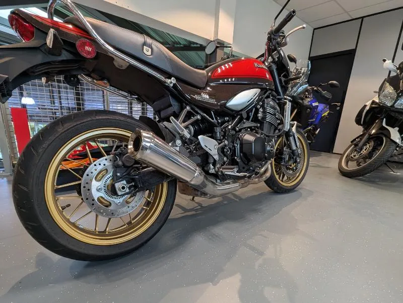 Z 900