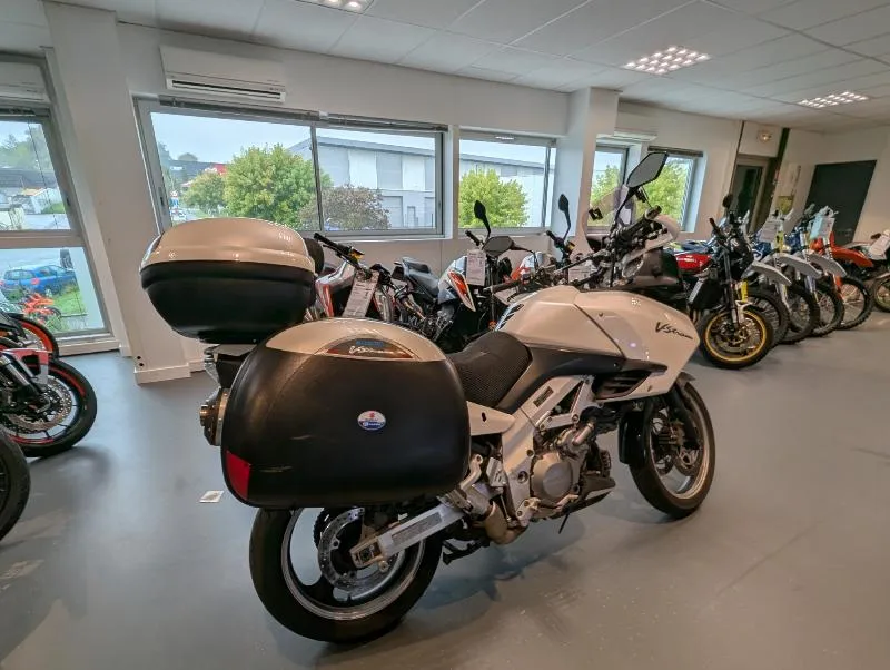 DL VSTROM 1000