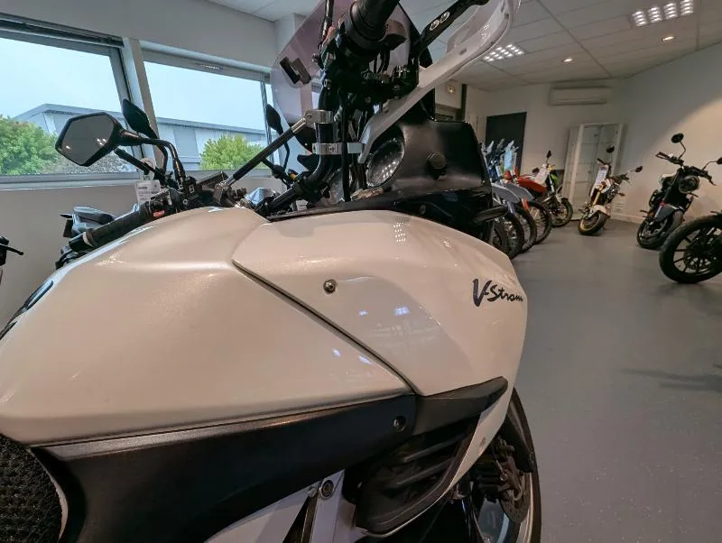 DL VSTROM 1000