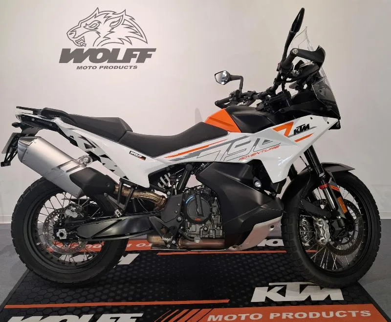 790 ADVENTURE