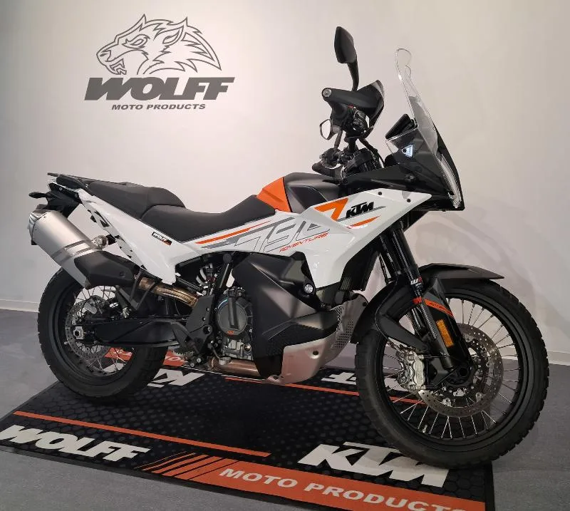 790 ADVENTURE