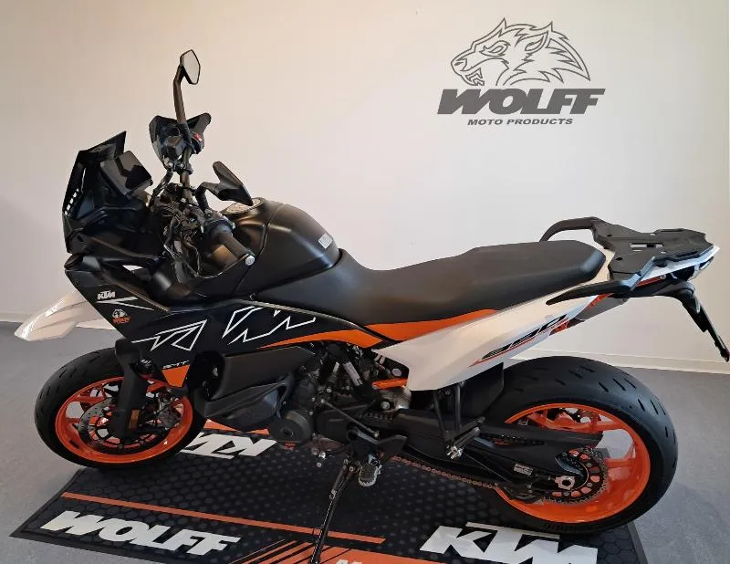 890 ADVENTURE SMT