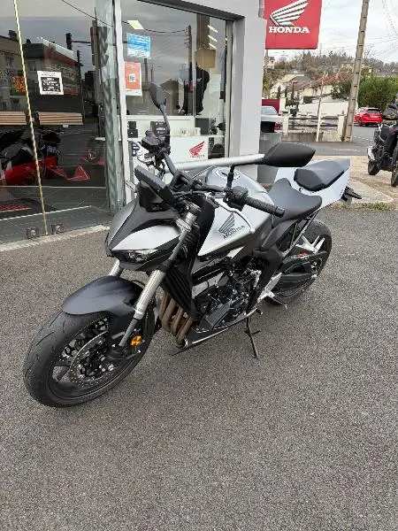 CB 1000 Hornet