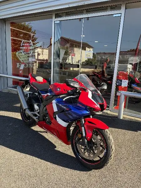 CBR 1000 RR FIREBLADE
