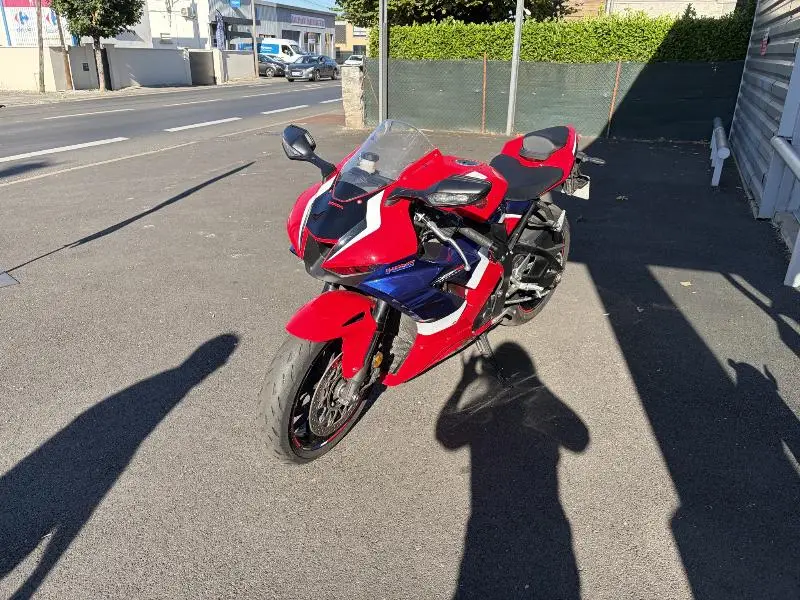 CBR 1000 RR FIREBLADE