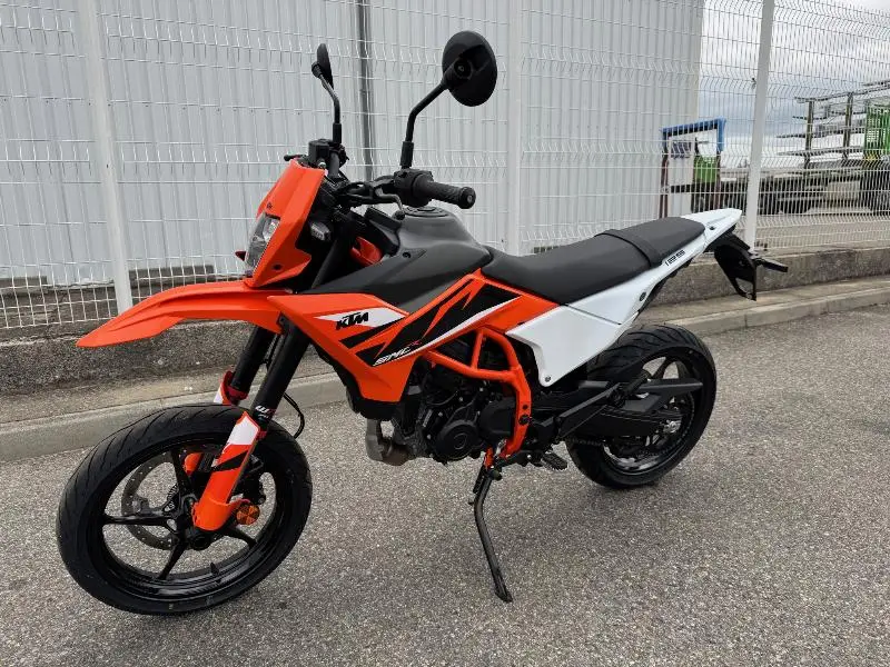 125 SMC R