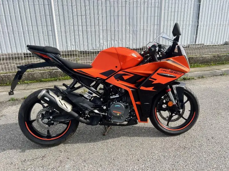 RC 390 2022