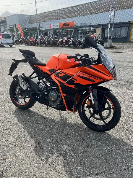 RC 390