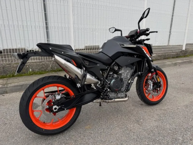 790 DUKE L