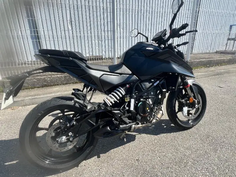 125 DUKE