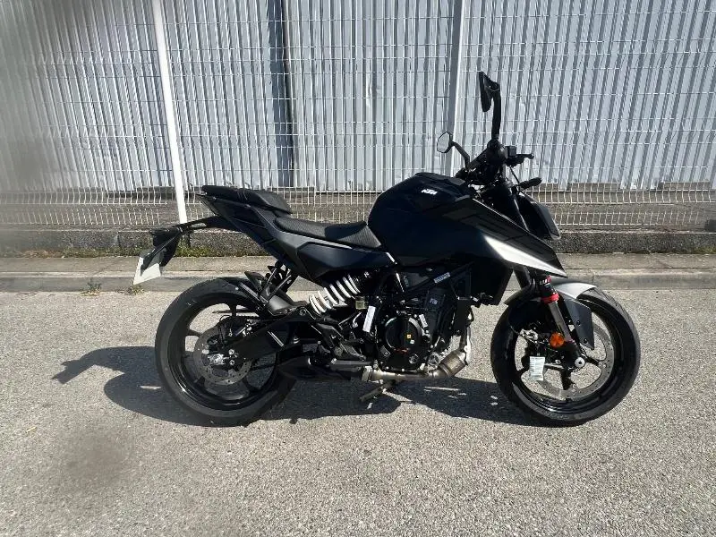 125 DUKE