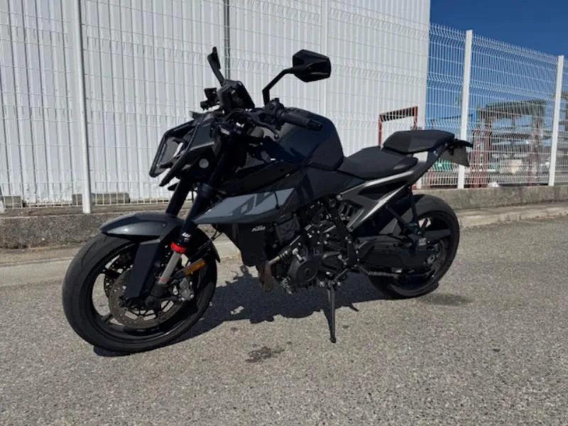 990 DUKE